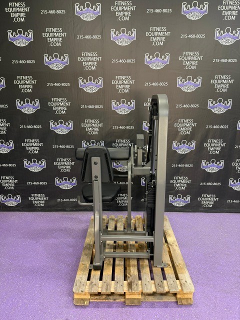 Nautilus 2ST V Bicep Curl – Immaculate