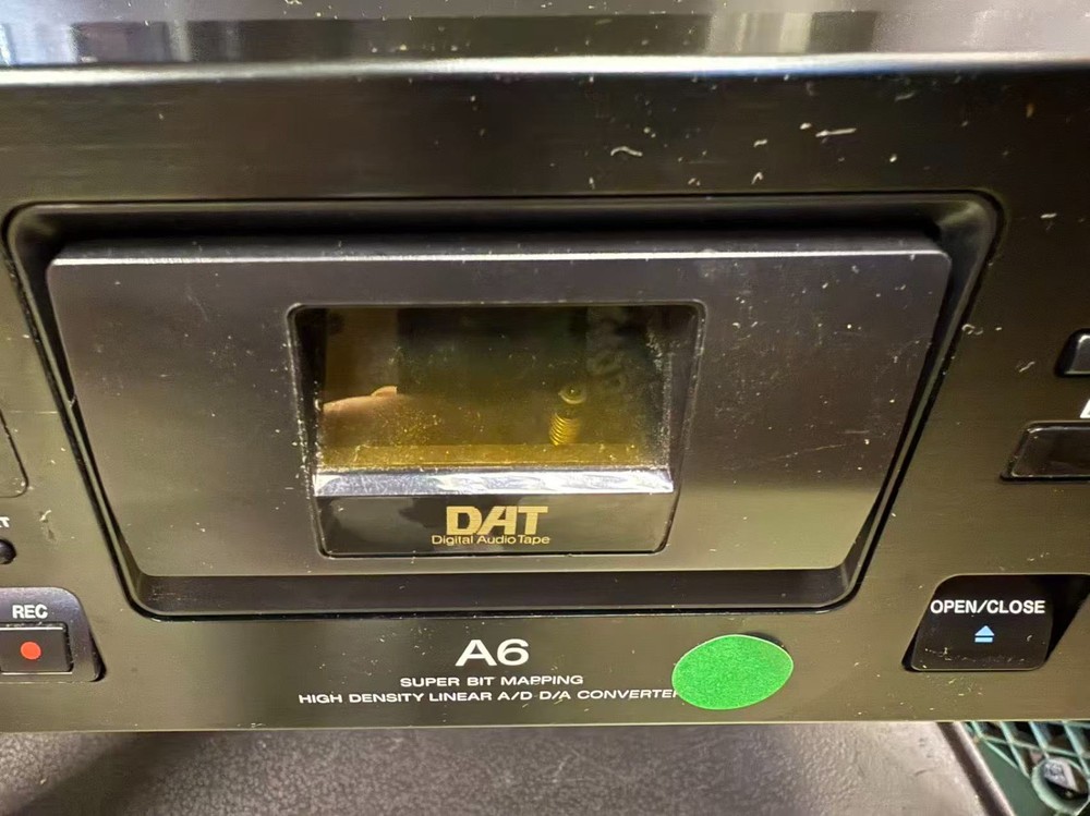 SONY DTC-A6 DAT DIGITAL AUDIO TAPE DECK
