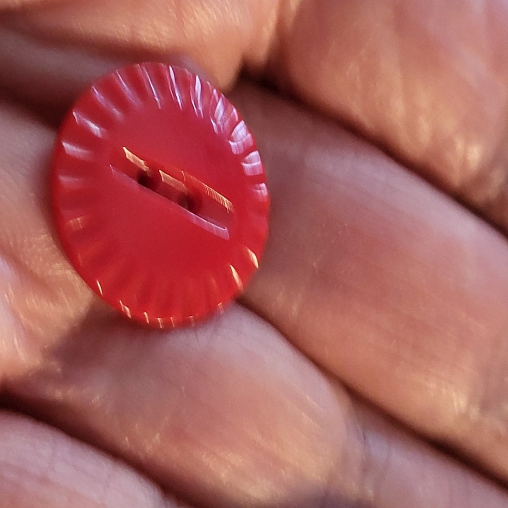 Vintage Colt # 90 button RED confirmed 3/4" excellent bottle cap