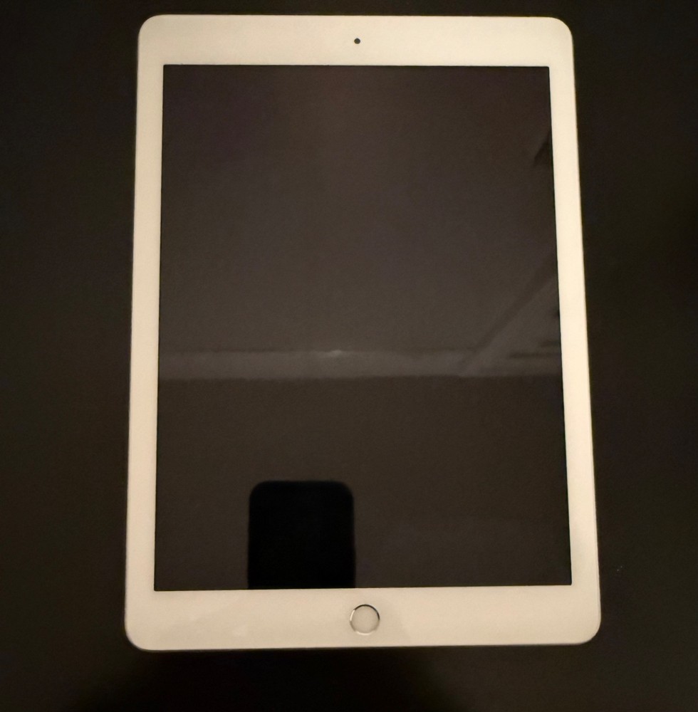 Apple Ipad 6th generation 128gb wifi