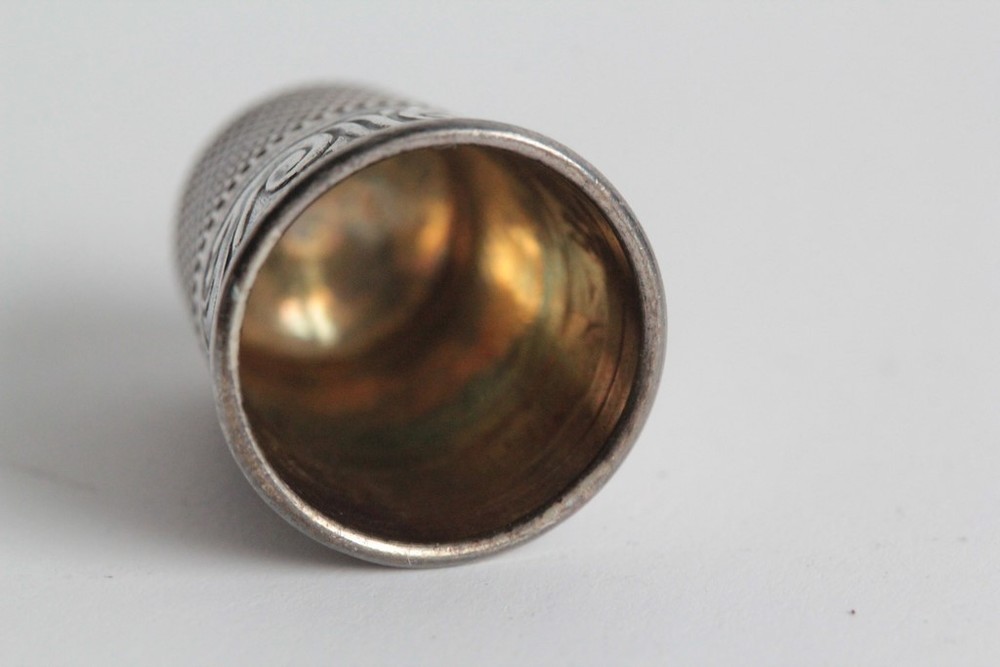 Silver thimble (75732)