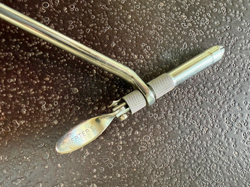 Vintage Herters #9 Fly Tying Vise