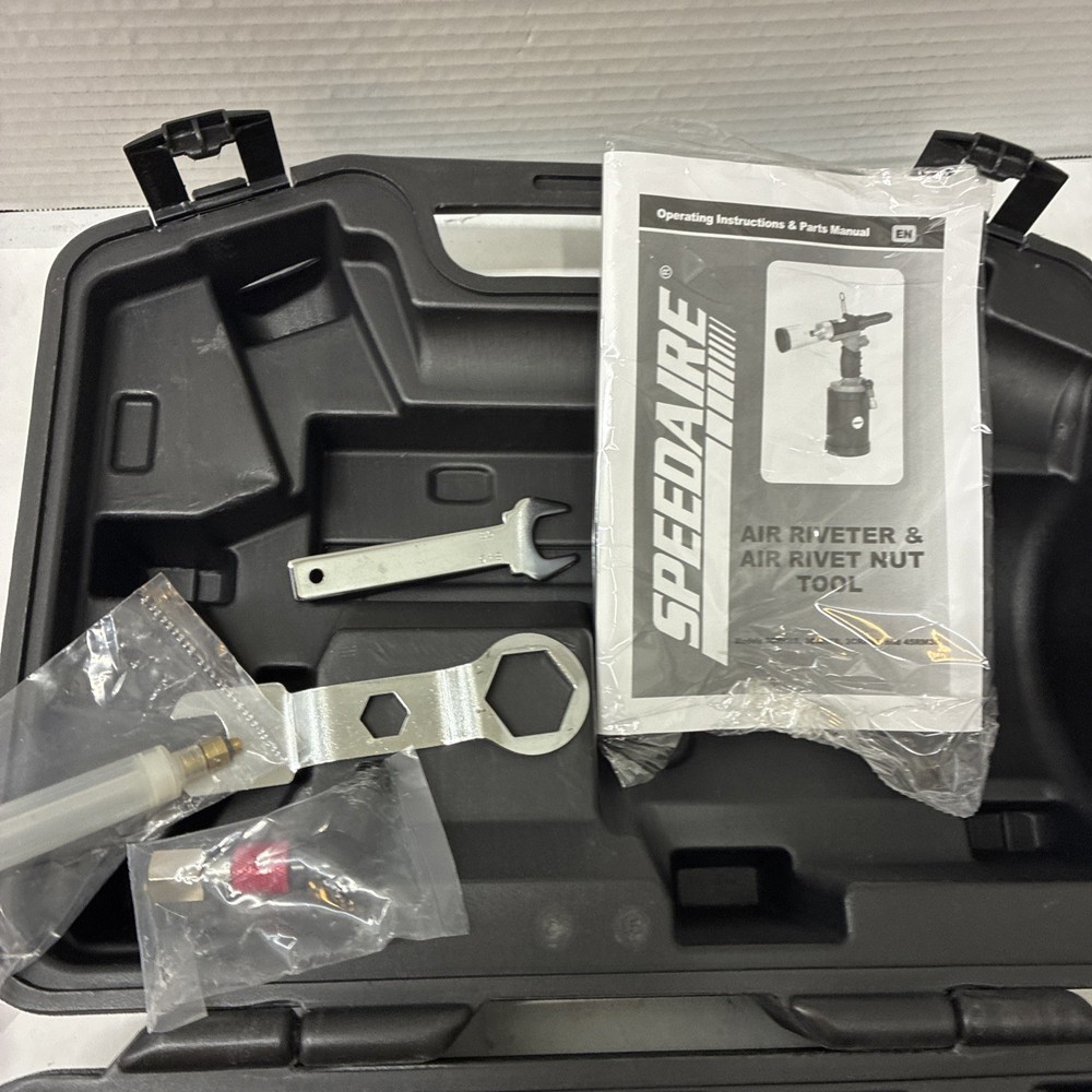 SPEEDAIRE 3CRH6B AIR RIVETER *** See Description **