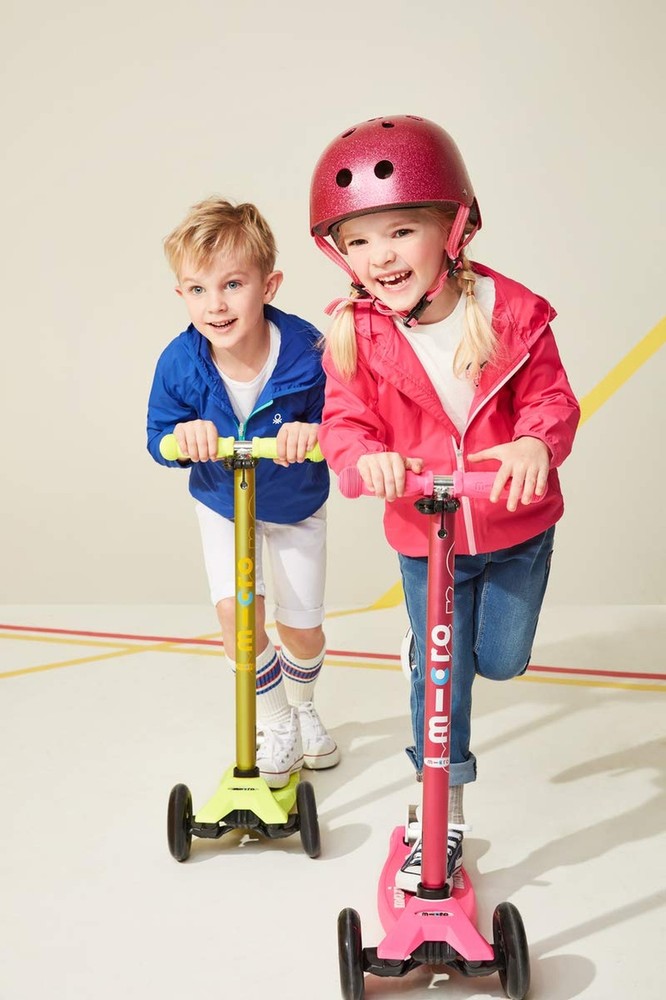 Micro Kickboard - Maxi Deluxe 3-Wheeled, Lean-to-Steer, Swiss-Designed Micro ...