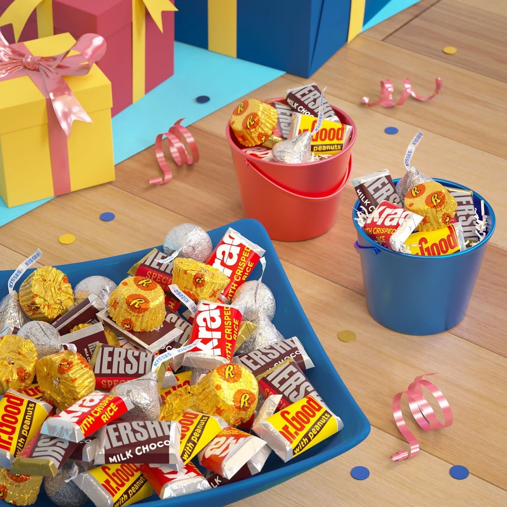 Assorted Chocolate Candy Party Pack Miniatures, 30 oz Bulk Bag