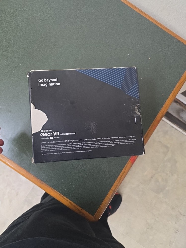 Samsung Gear VR with Controller