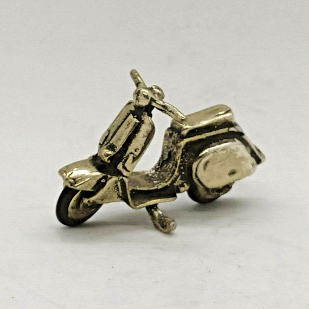 MINIATURE STATUE HANDMADE SILVER MOTORCYCLE VESPA