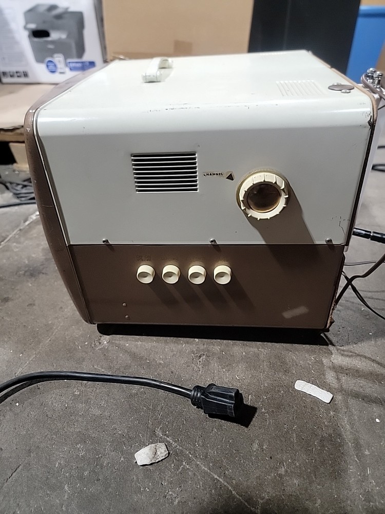 Vintage Travler television