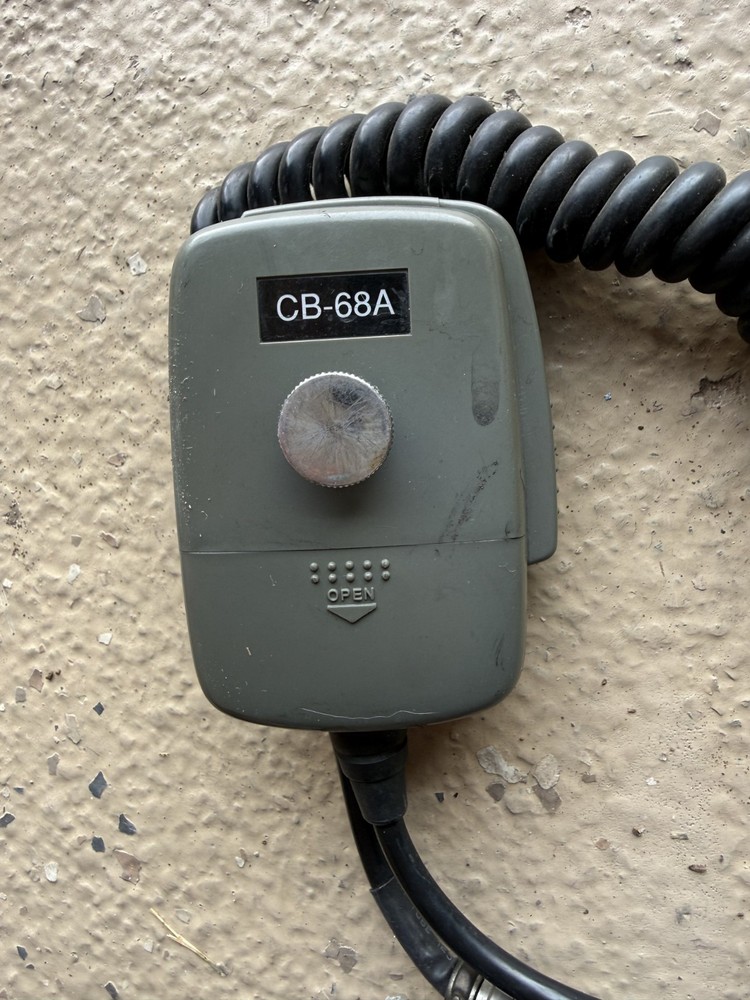 Executive Series 100 CB-68A