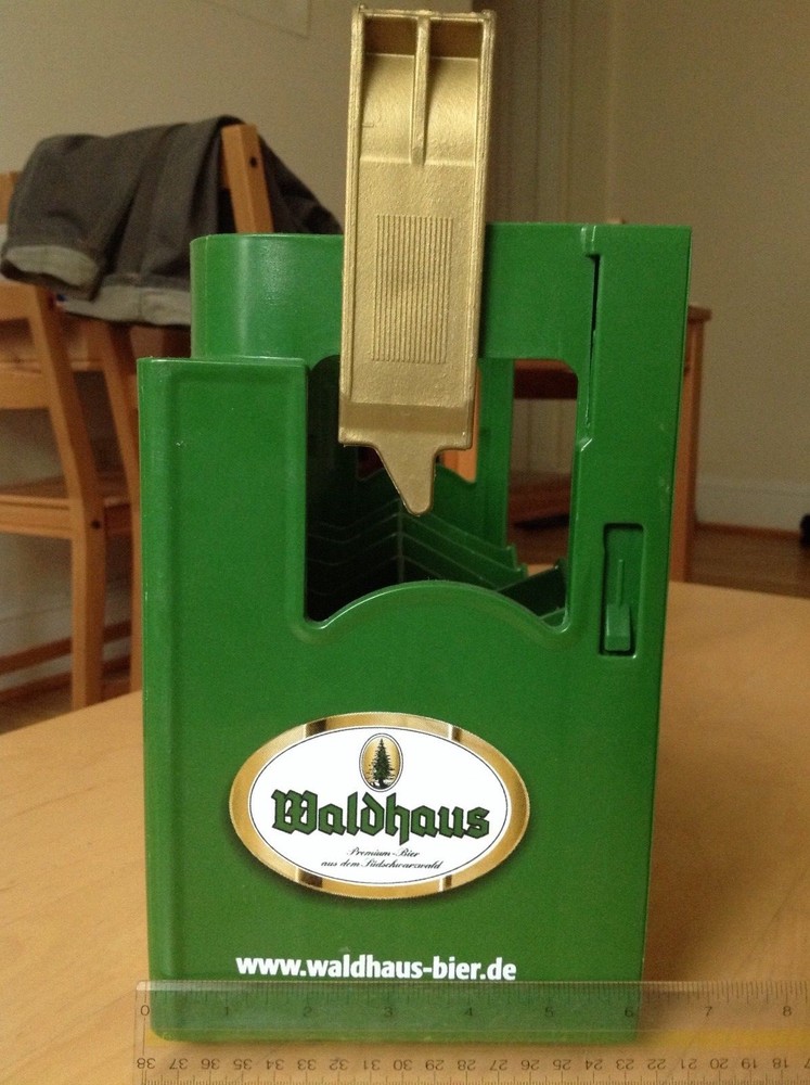 Waldhaus Premium Bier Schwarzwald Retractable Handle 12 Bottle Stackable Carrier