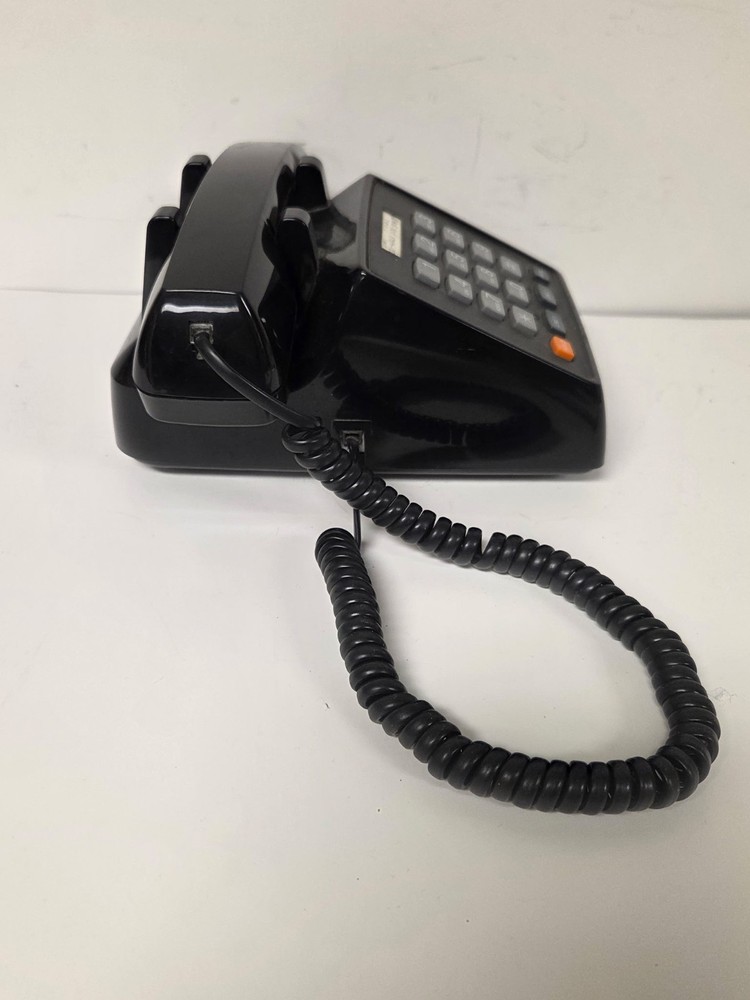 Radio Shack Two Line Push Button Desk Phone