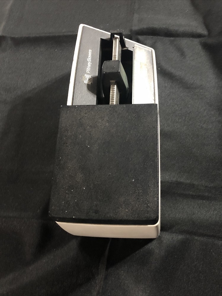 Model 4916 Pitney Bowes 16 Ounce Balance Beam Postal Scale
