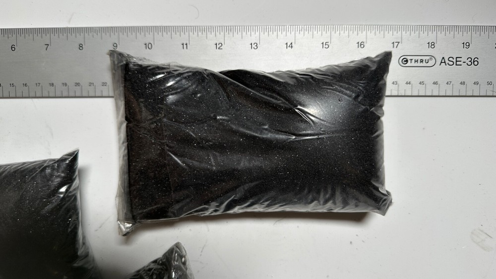 x1 Colored Sand 2lb per bag BLACK