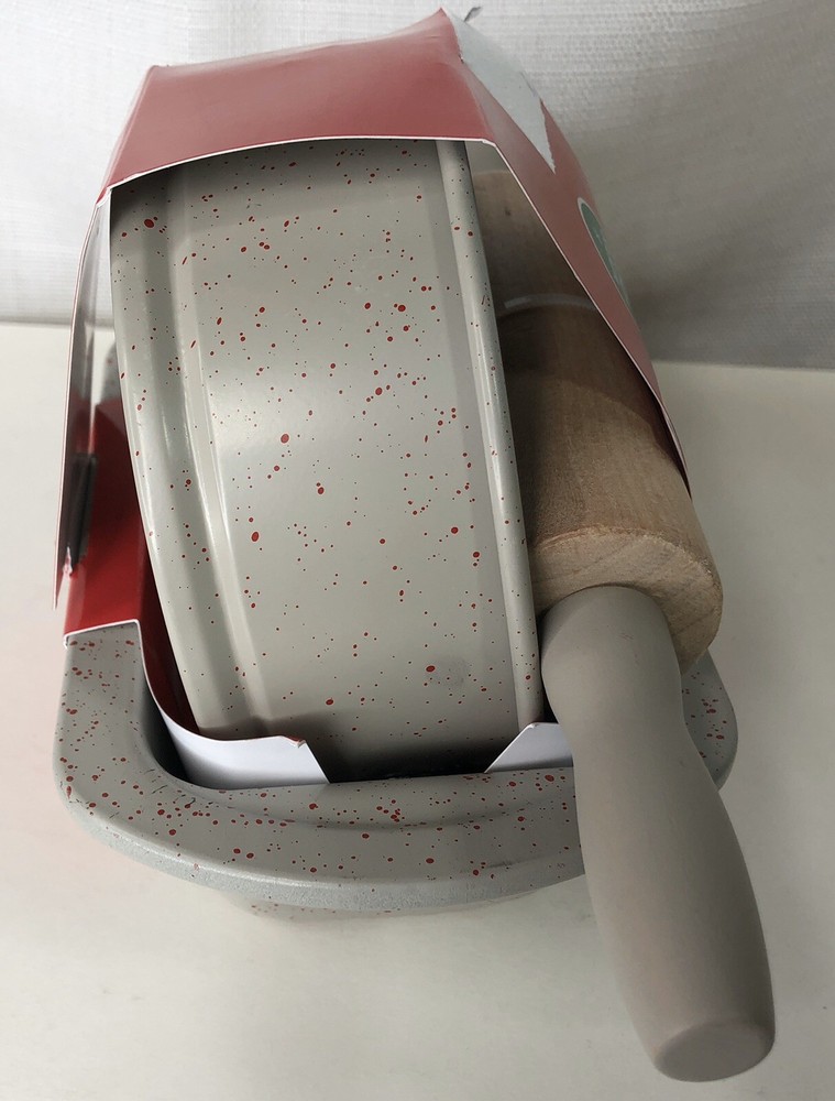 White & Red Speckled 3-Piece Mini Bakeware Set Spring Form Pan Loaf Rolling Pin