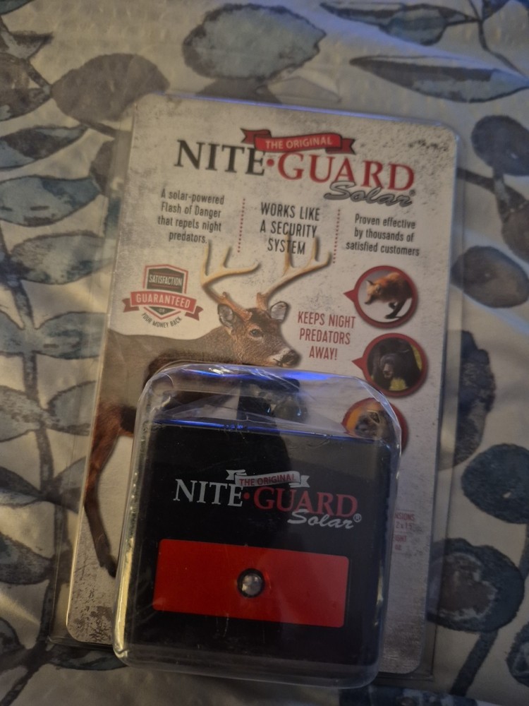 Nite Guard Solar Powered Flash Predator Deterrent Security System New In Box