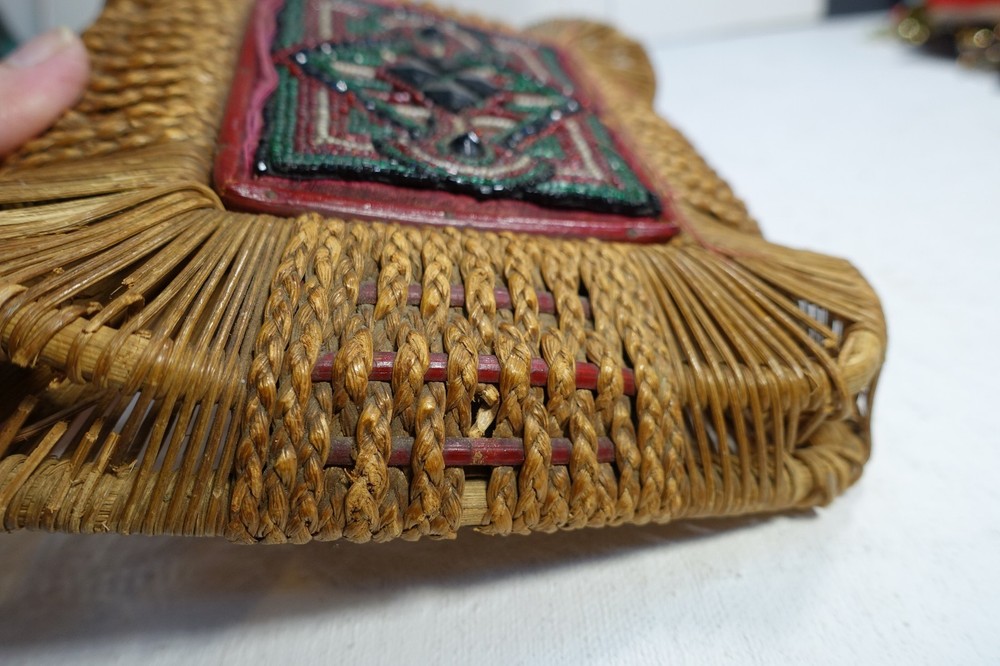 xbb213 ANTIQUE BASKET TOP with ETHNIC BEADWORK, top only