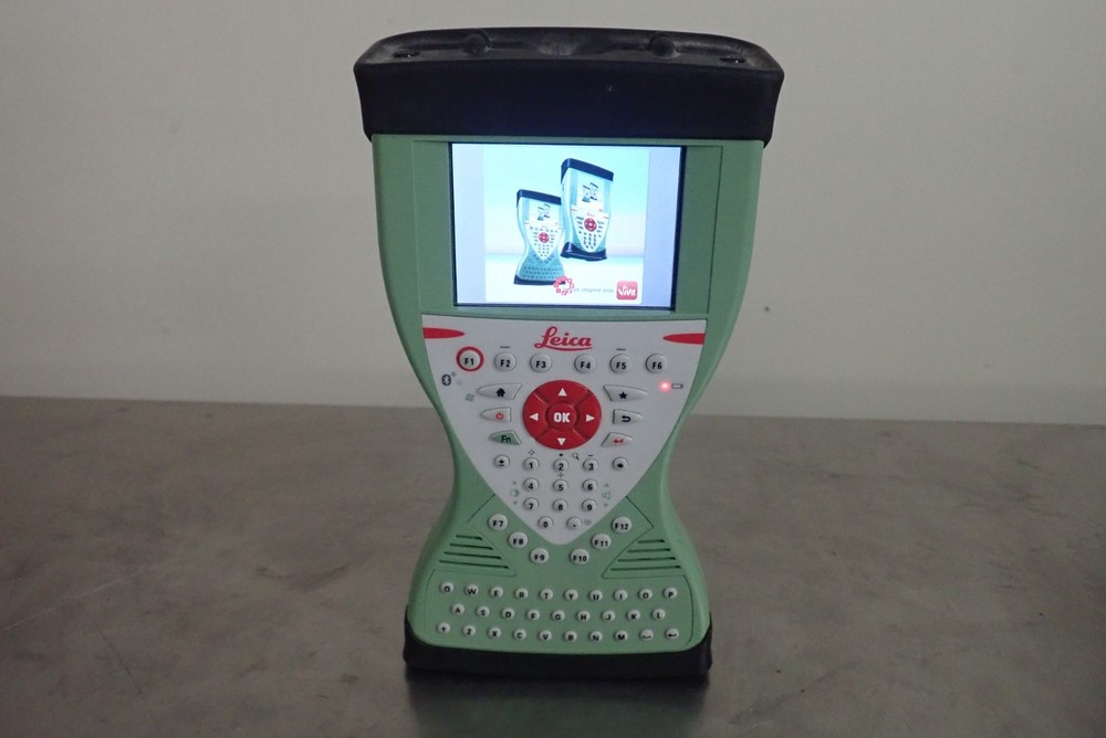 Leica VIVA CS15 Field Controller