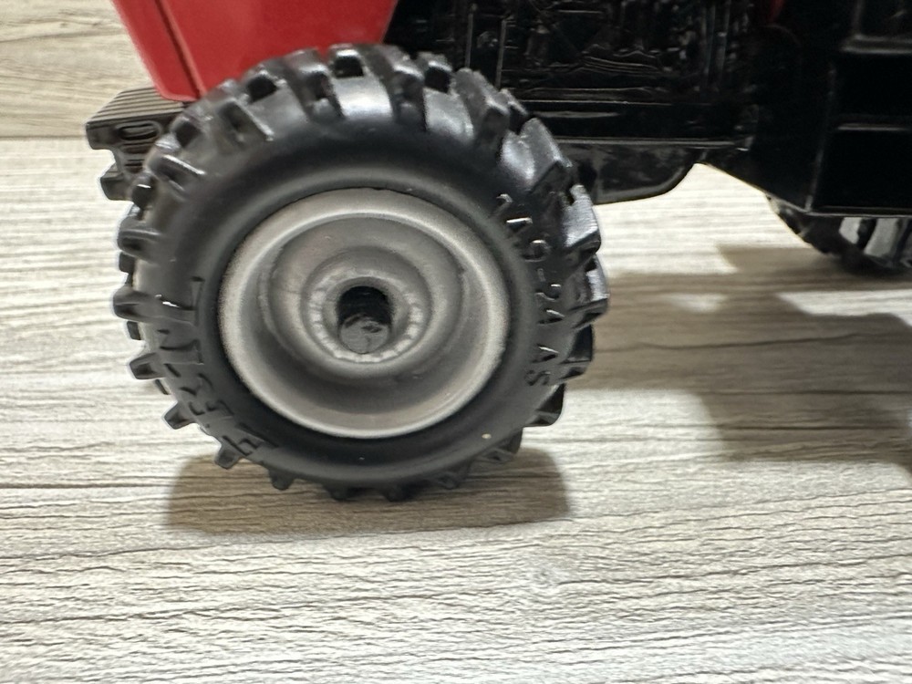 ERTL Case International 2294 Tractor Front Drive *Needs Work*