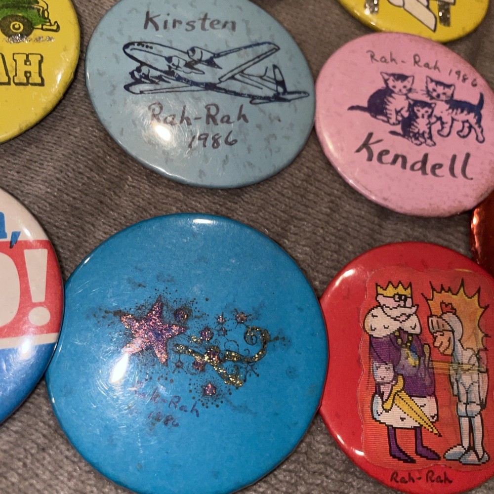 10 Mixed Vintage Rah Rah Read! Pinback