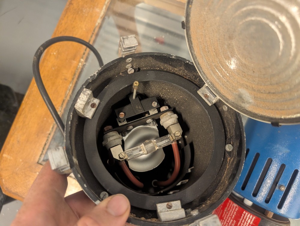 LTM LUXARC 200 FRESNEL