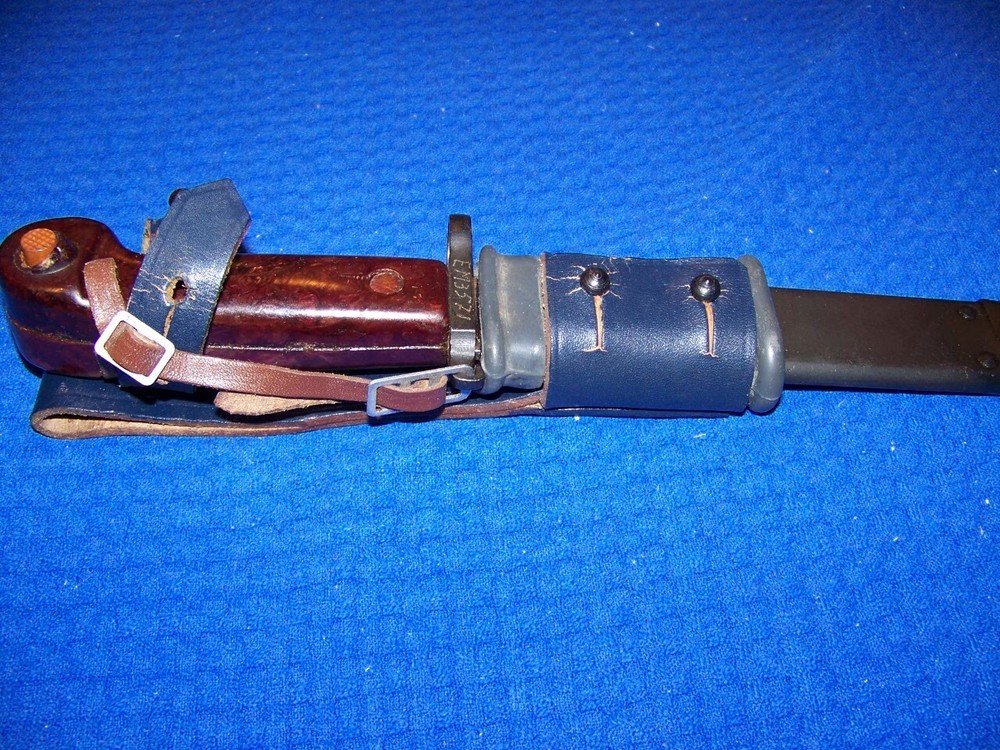 Romanian /BAKELITE KNIFE "BLUE LEATHER" ROMANIAN GUARD UNIT...RARE FIND!!