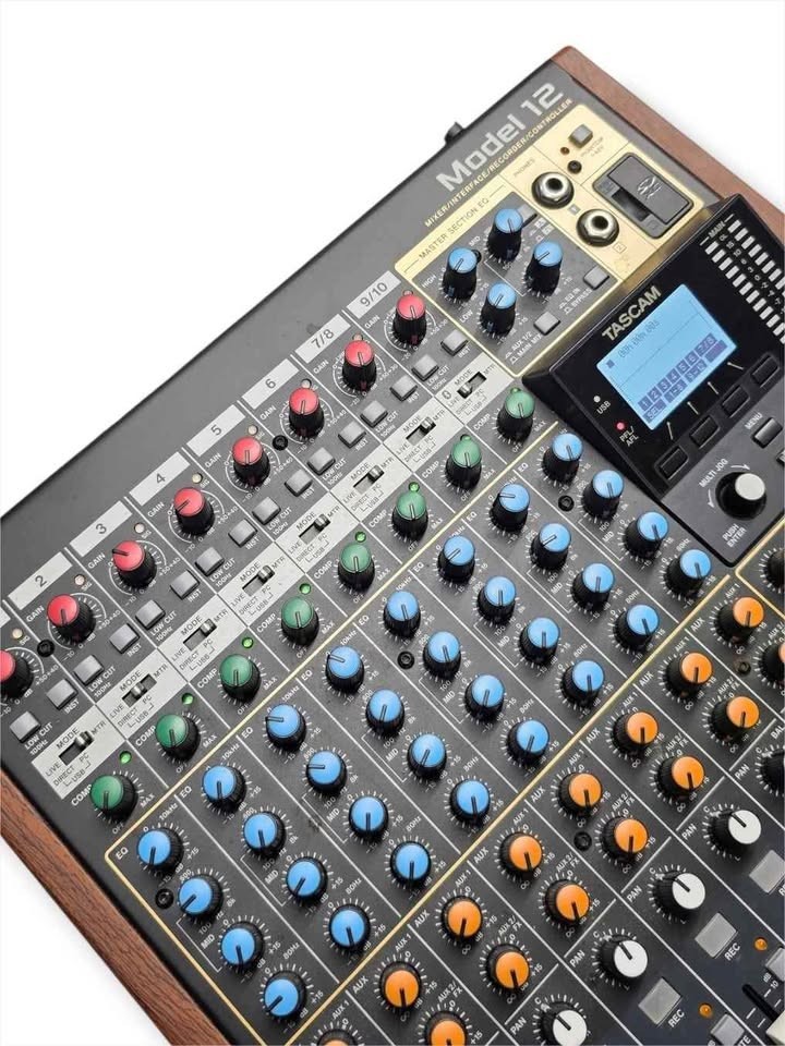 Tascam Model 12 Mixer Recorder Interface w/ Odyssey Case Powers On Clean