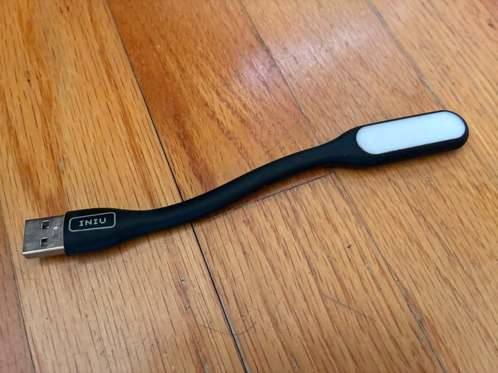 Iniu brand flexible mini USB-A Light for laptop, gooseneck flexibility