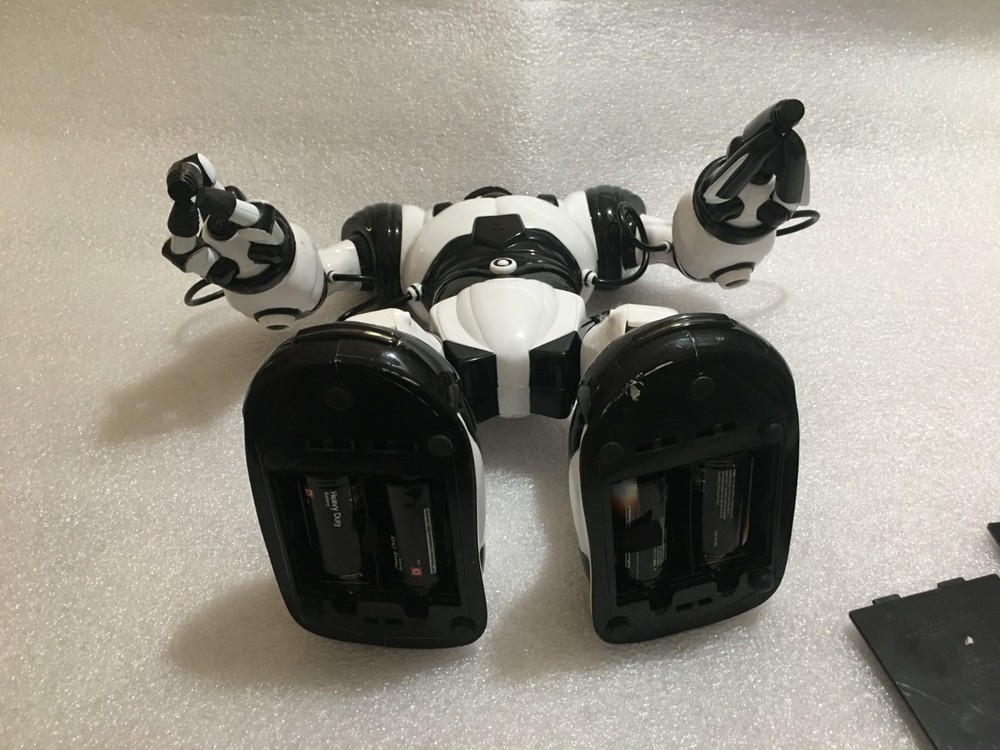 WowWee Robosapien Interactive Robot Toy 2004 – No Remote