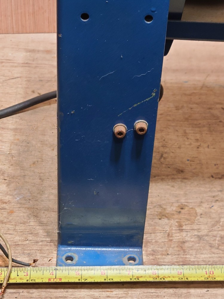 Moorfeed Corp. Vibratory Feeder, 120V model 74101