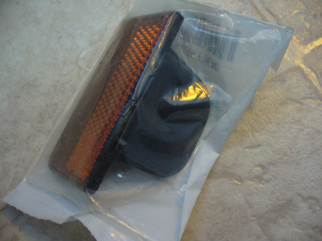 HARLEY AMBER REFLECTOR 59483-00 1PC. OEM
