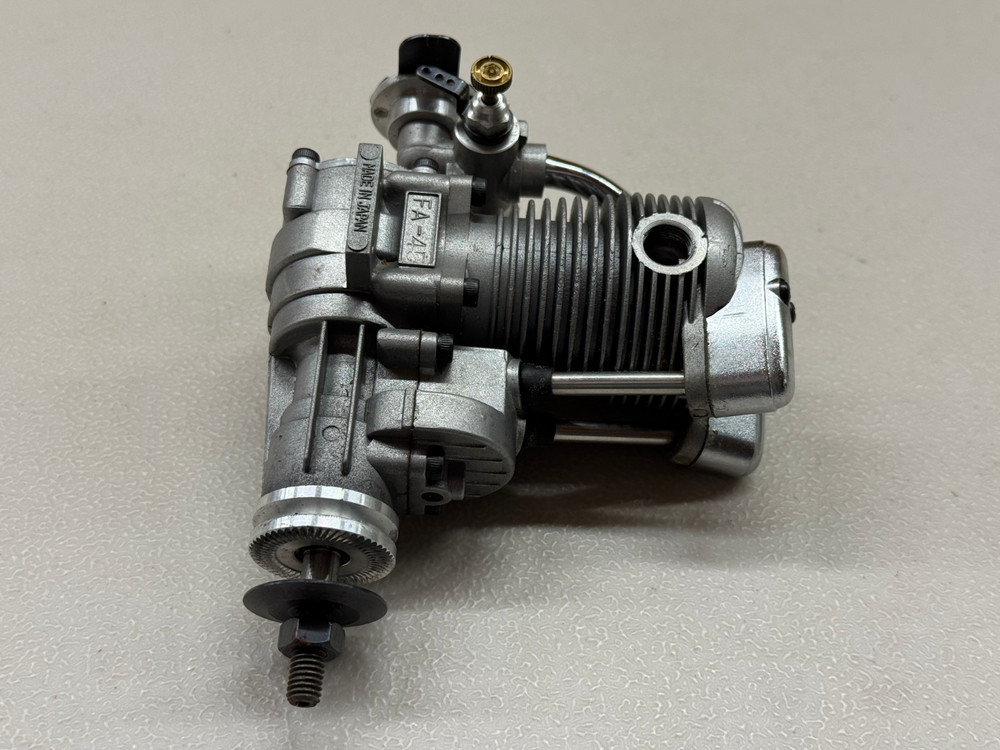 Saito FA-45 Four Stroke Hemi-Head RC Airplane Engine