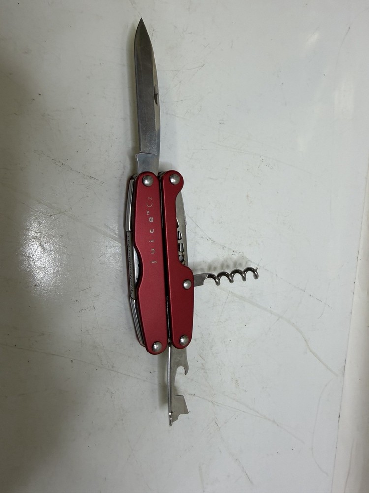 Leatherman Juice C2 Multi-Tool Multi-Plier Red
