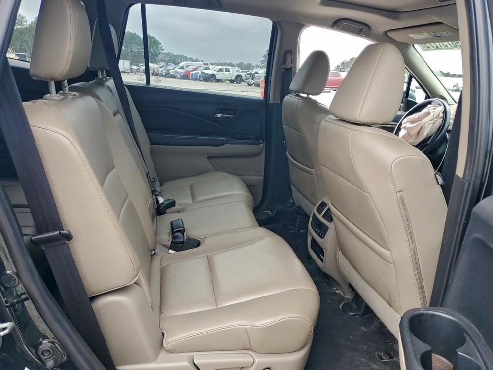 PILOT 2016 Glove Box 4964853