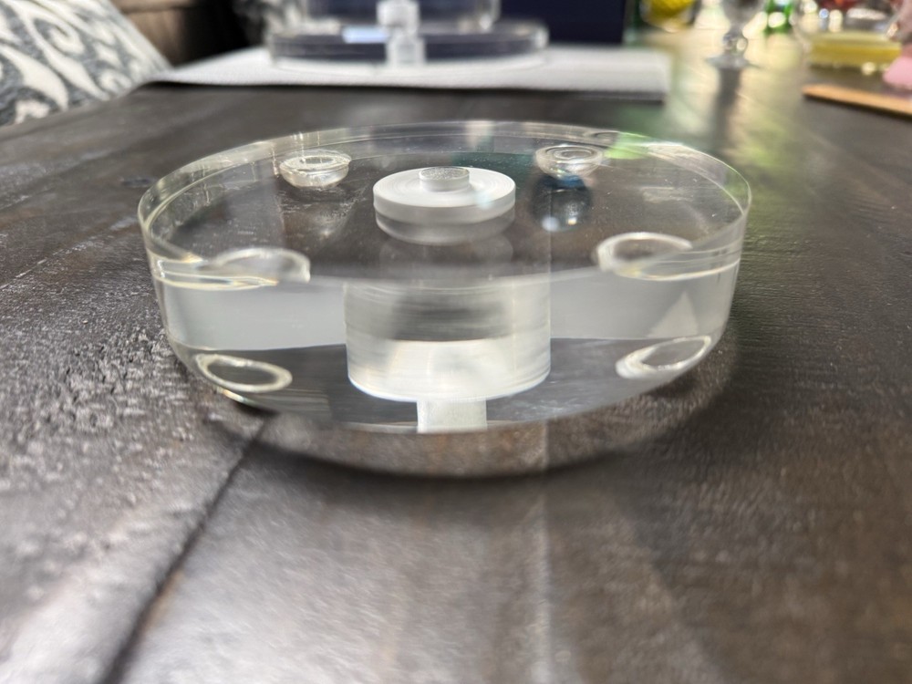 5” CLEAR ACRYLIC LAMP BASE - 1" THICK + Feet