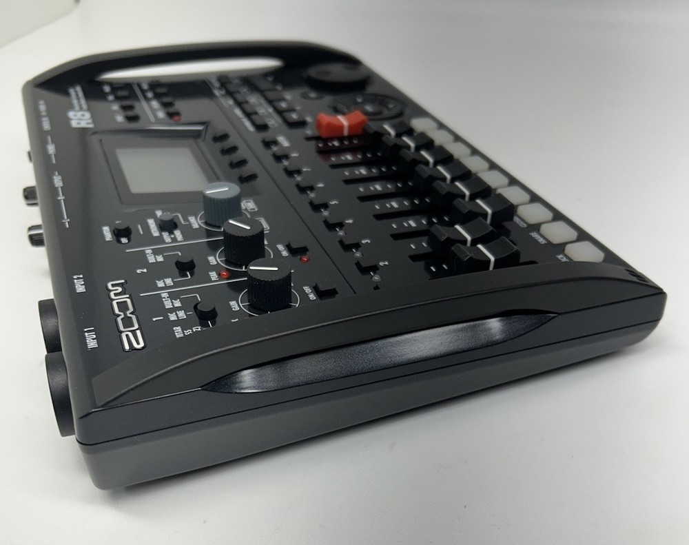 Zoom R8 Multitrack Recorder: Interface: Controller Sampler In Box Tutorial DVD