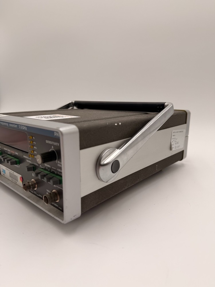 Philips PM 6676 Frequency Counter