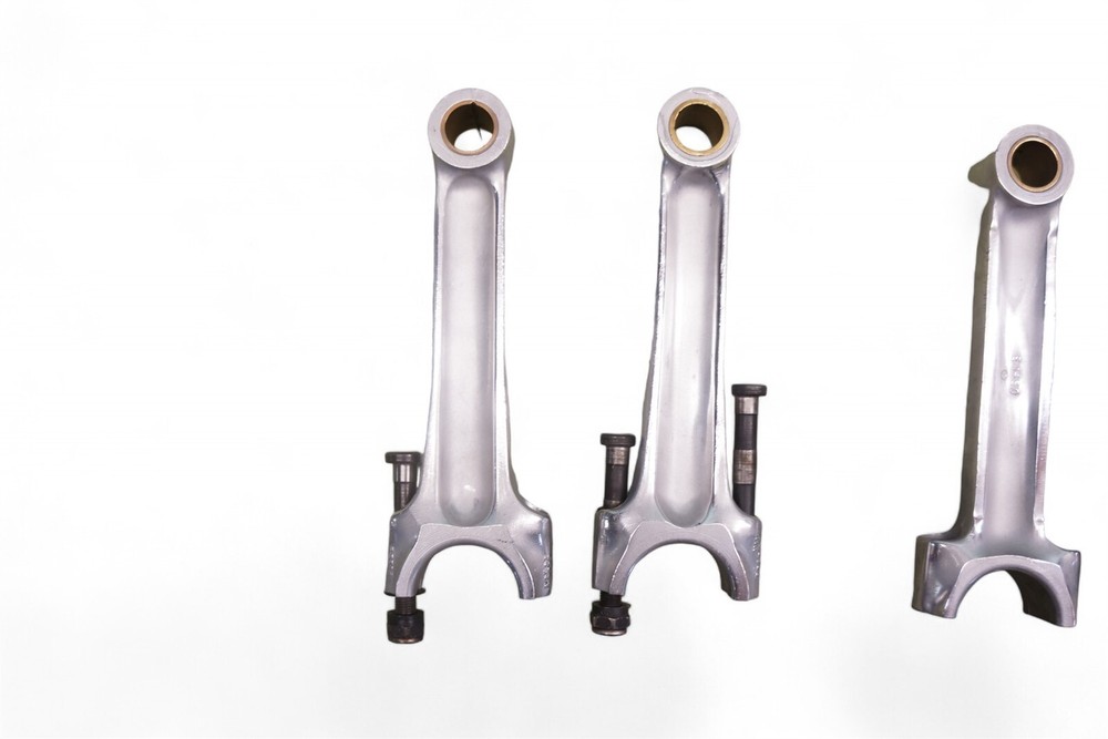 Triumph preunit connecting rods nice 2 pair *2868