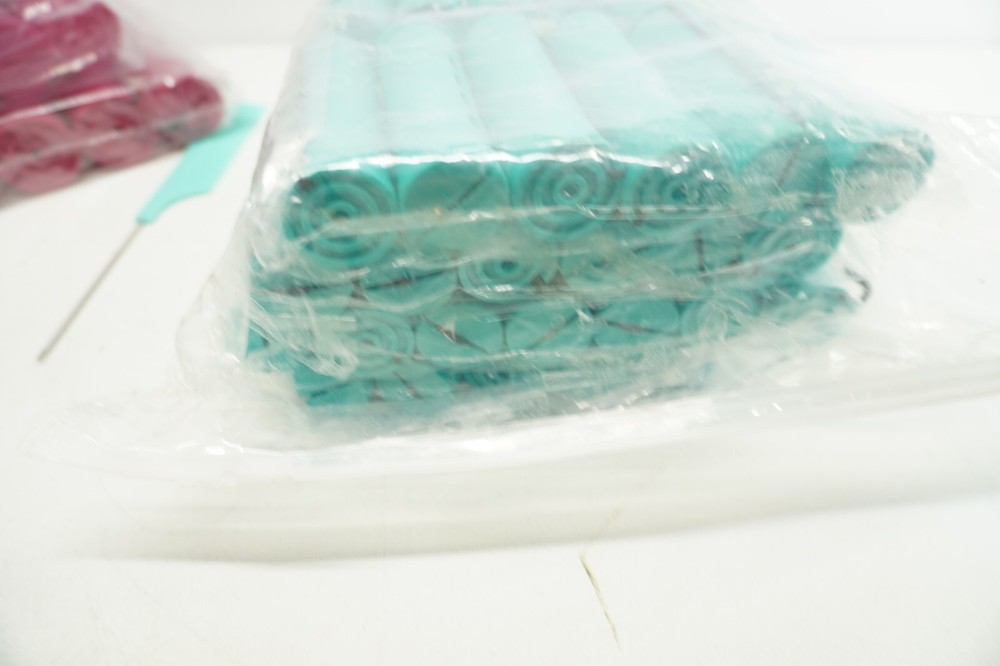 BUNDLE OF HAIR ROLLERS - 48 1IN ROLLERS - 18 JUMBO 1.25IN ROLLERS - OPEN BOX **