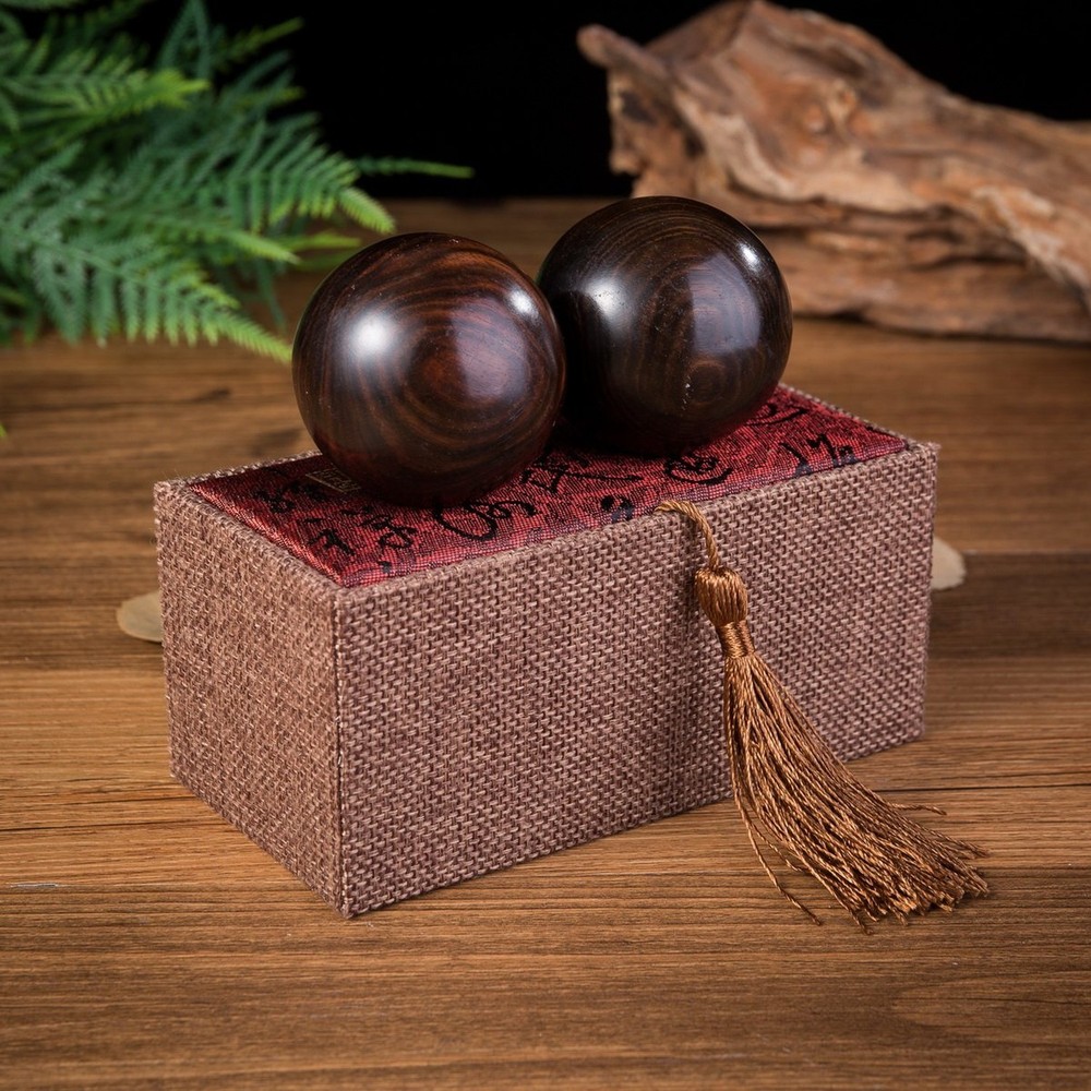 Natural Texture Rosewood Chinese Healthy Exercise Massage Baoding Balls