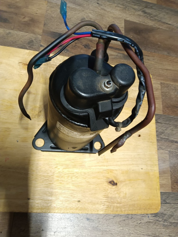 LG QA075CDE A/C COMPRESSOR/1PH/60HZ/115V/LRA 24