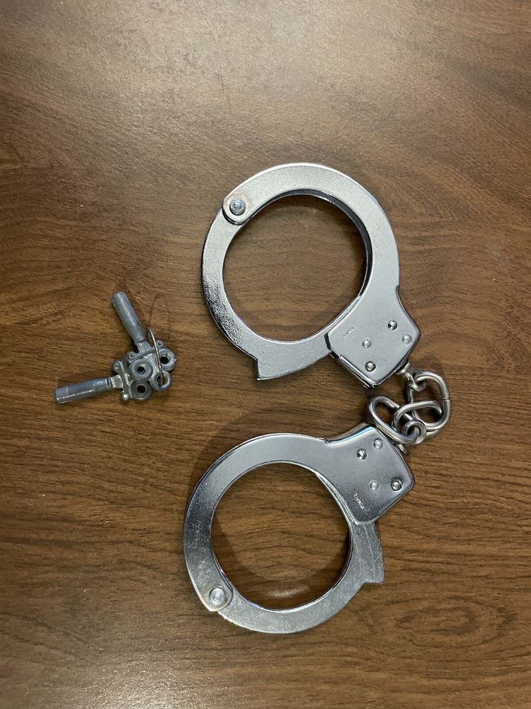 handcuffs real steel