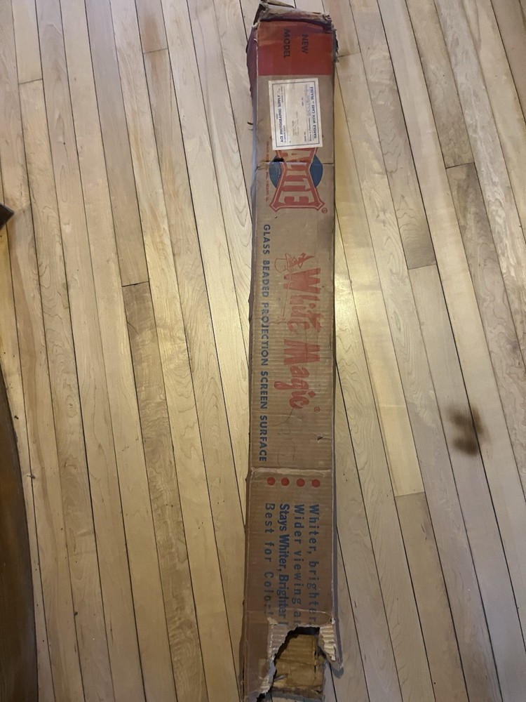 Da Lite White Magic Projector Screen 49" x 33" 1950s in Original Box