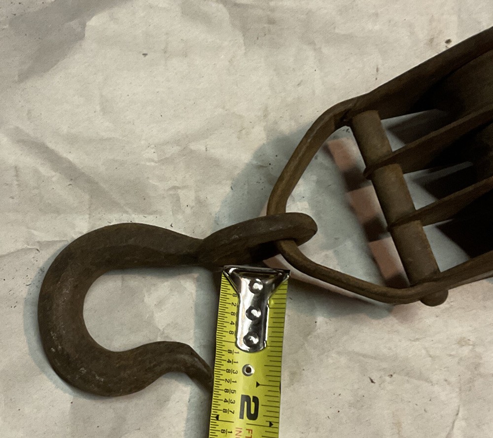 VTG Rustic Iron Tackle & Triple Pulley & Hook