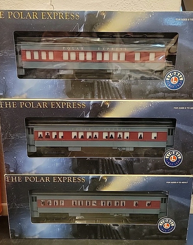 Vtg Lionel Polar Express Train Set w/Box. MISSING A CHARACTER