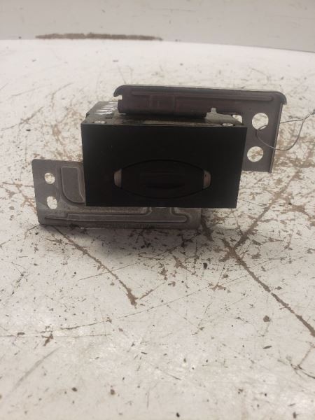 2010-2013 INFINITI G37 Ignition Switch Start And Stop Button OEM