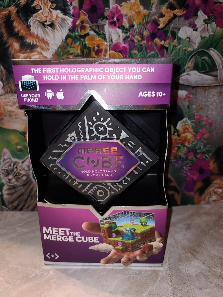 MERGE CUBE