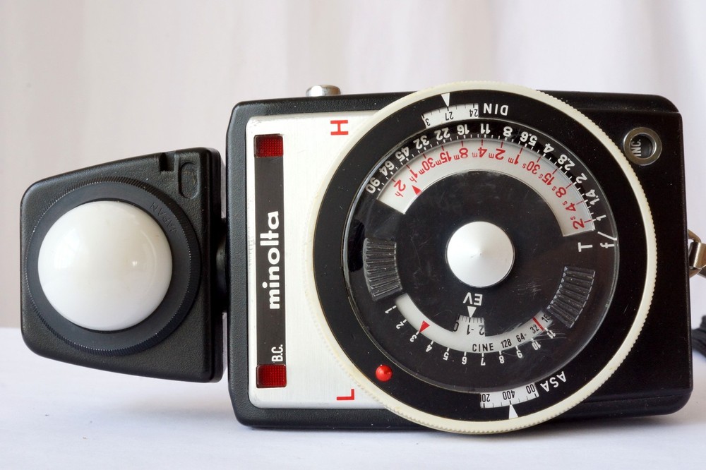 Minolta Auto Meter Professional w/ REF Viewfinder Attachment Good Working Order