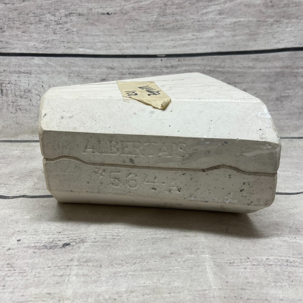 Alberta's Ceramic Casting Mold Zepline Figurine #564-A