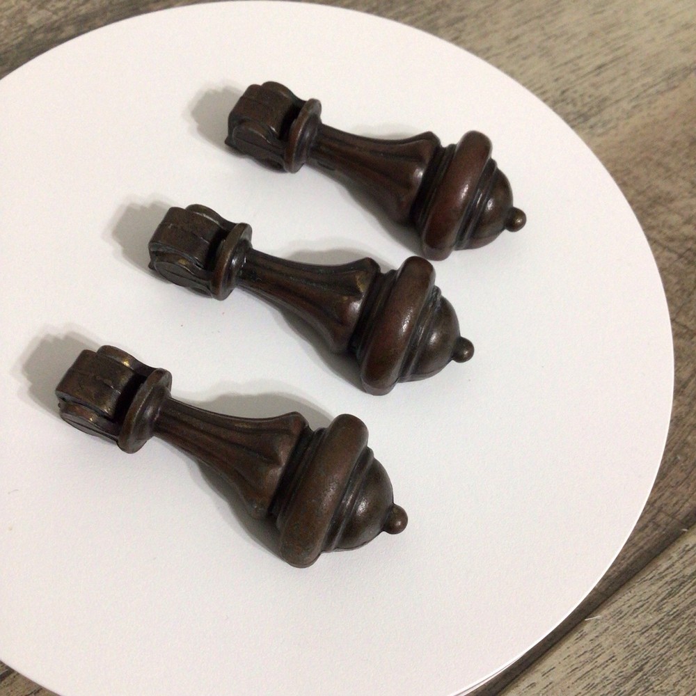 Set of 3 Vintage Teardrop Dangle Drawer Pulls Metal