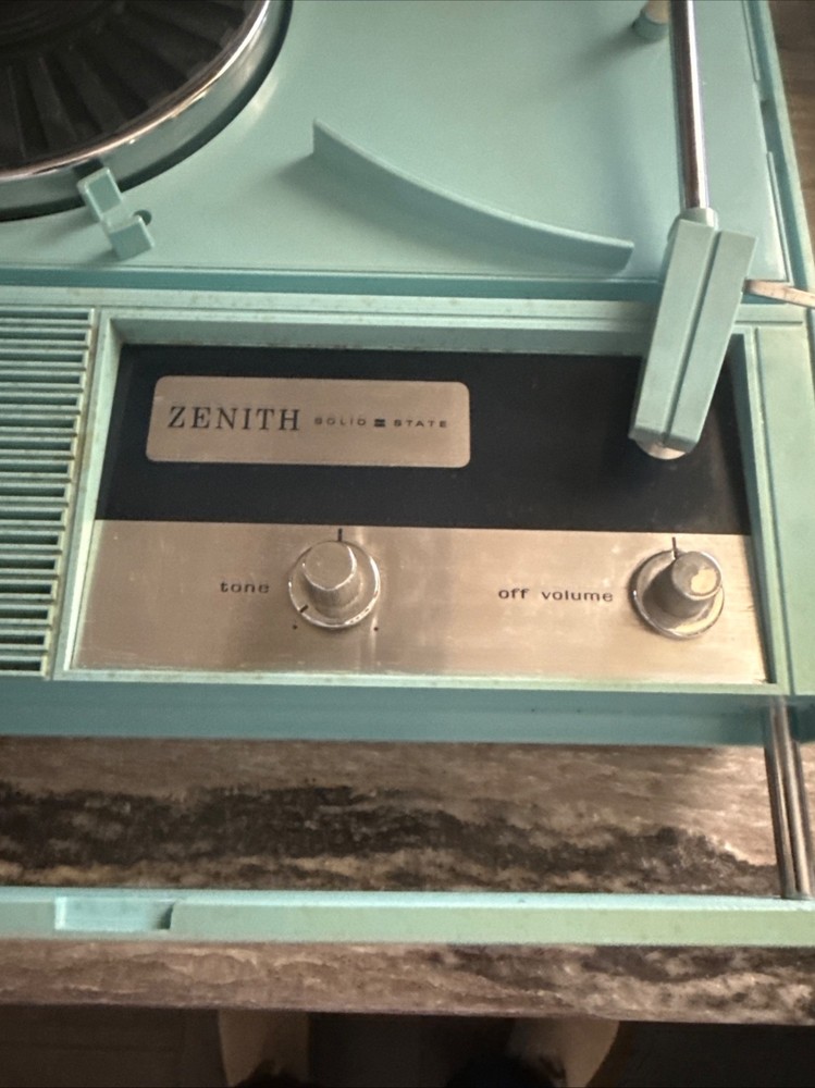 Vintage Zenith B505B Solid State Portable Record Player 33 & 45 rpm Blue READ!!
